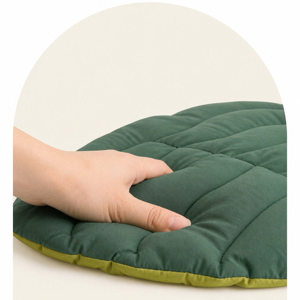 Petmarlow Leaf-Shape Machine-Washable & Non-Slip Pet Mat – view 7