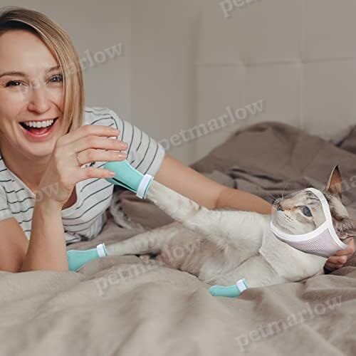 Cat Muzzle for Grooming with 4 Silicone Boots – view 6