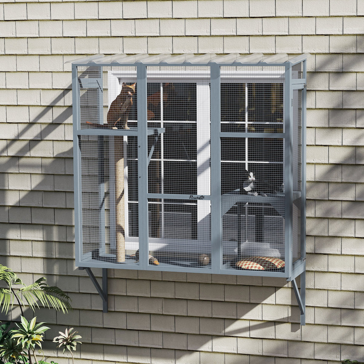 Outdoor Catio for 2-3 Large Indoor Cats