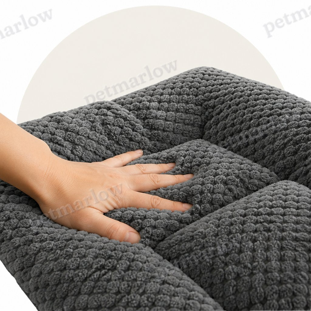 Petmarlow Thick Ultra-Soft Polyester & Raised Edge Crate Pad – view 6