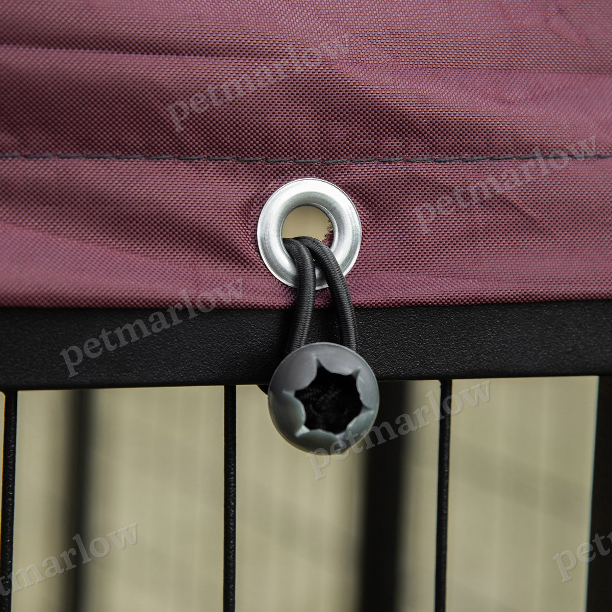 Outdoor Dog Kennel with Rotating Bowl Holders – view 3