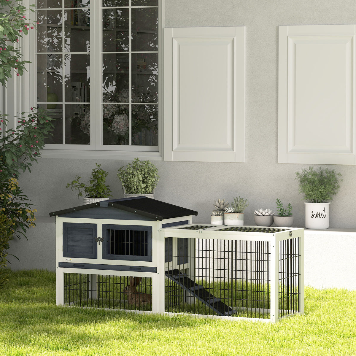 Outdoor Rabbit Hutch with Openable Top for Small Animals