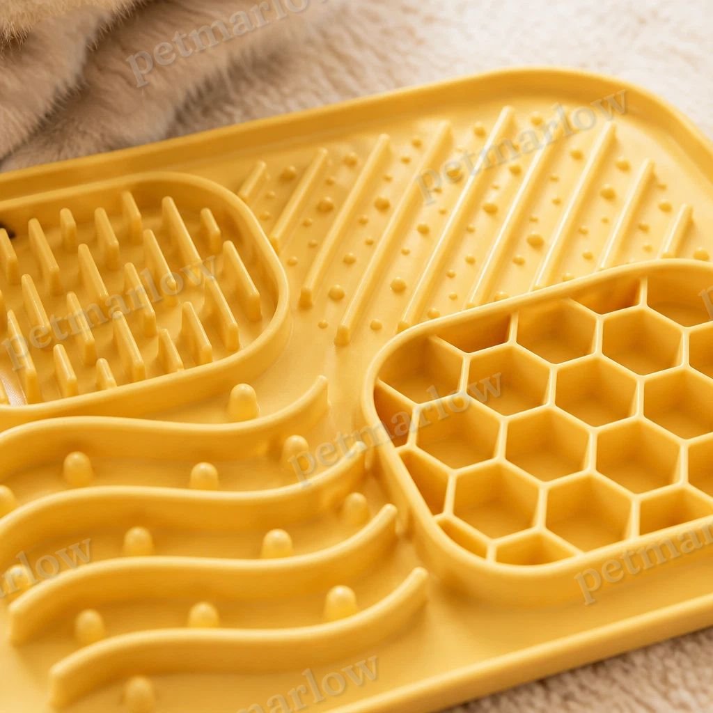 Silicone Pet Licking Mat for Dogs and Cats, 4 Zones Slow Feeder – view 5