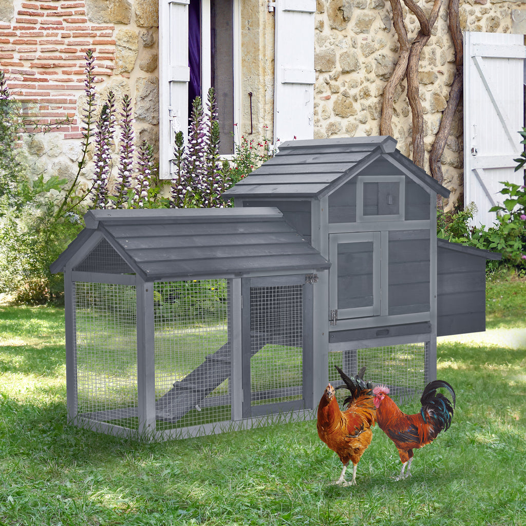 Small Wooden Chicken Coop for Outdoor Poultry with Nesting Box