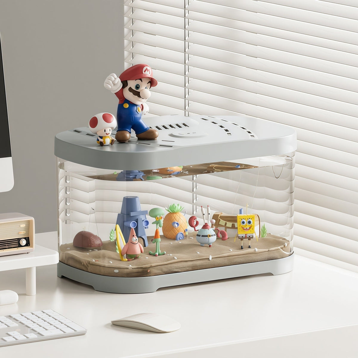 Transparent Plastic Fish Tank And Small Aquarium Decor