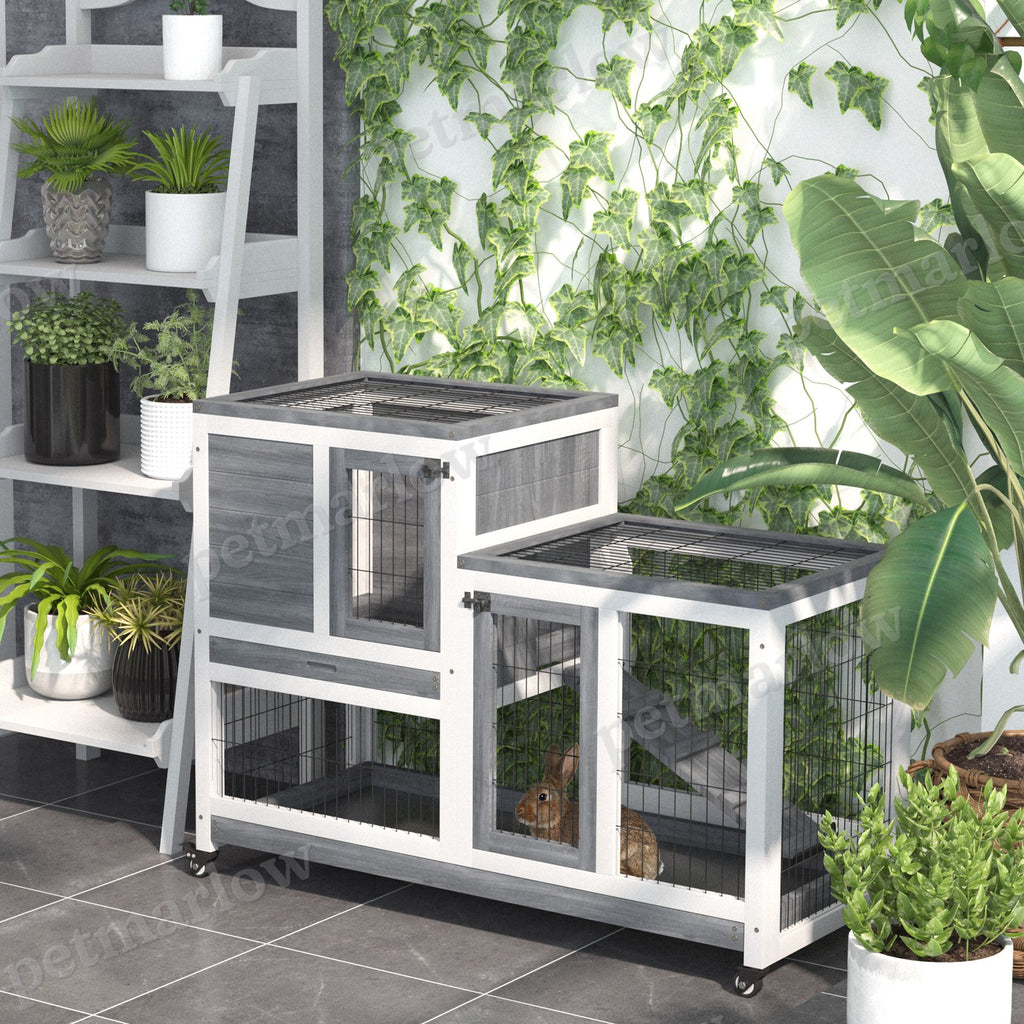Wooden Rabbit Hutch with Enclosed Run and Wheels – view 4