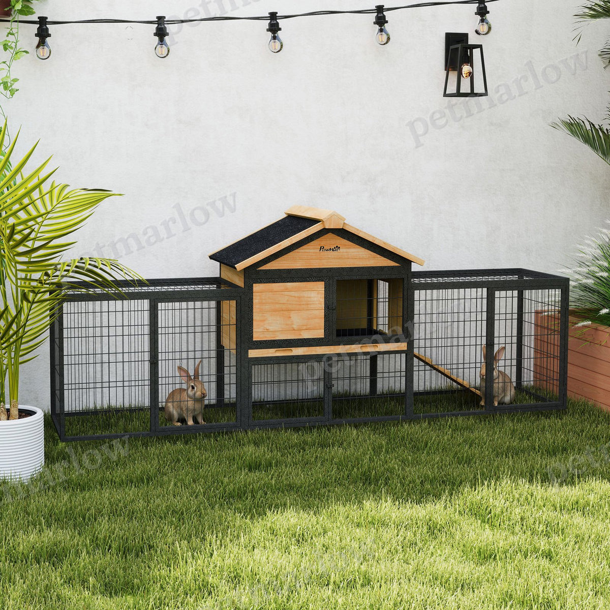 Wooden Rabbit Hutch with Steel Run and Removable Tray – view 4
